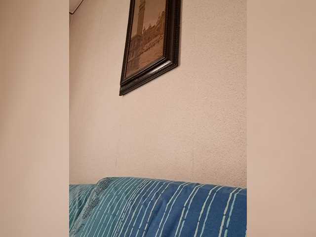 le modèle Cris810a est en webcam porno dans un show sur le site bongacams, il possède les tags suivants: White/Caucasian,Brunette,Hairy