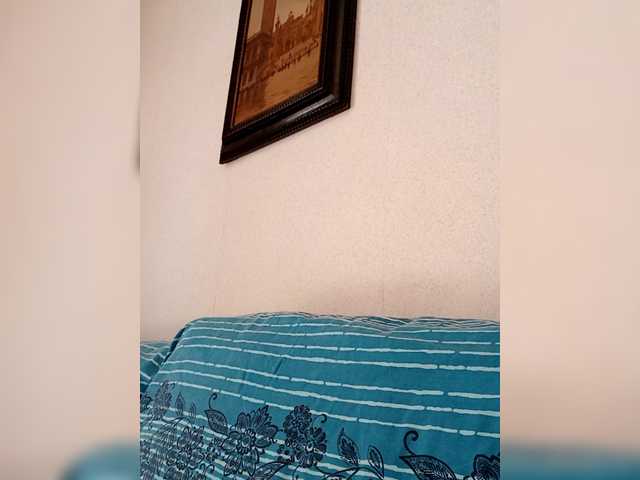 Cris810a's BongaCams show and profile