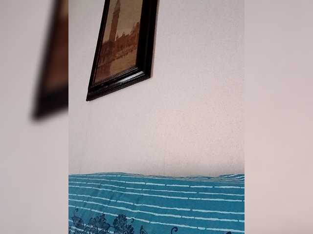 Cris810a's BongaCams show and profile