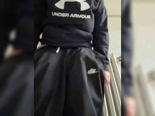 free live sex cam Cris810a