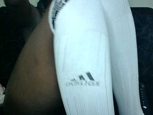 Slutybitch1 webcam bongacams model stream image