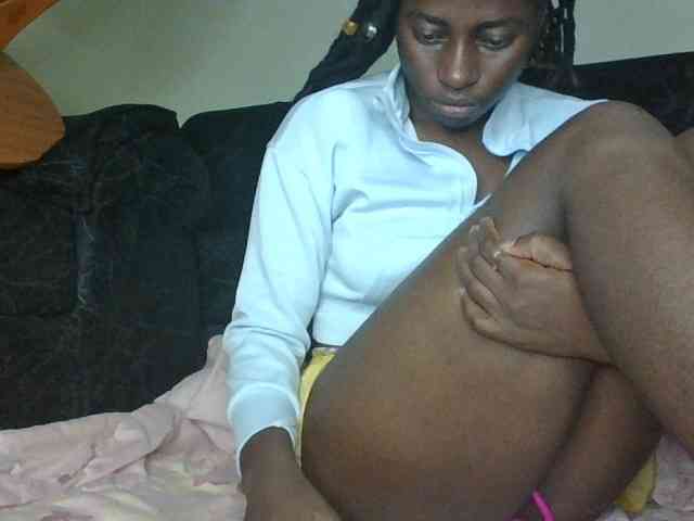 Slutybitch1 Live Webcam on BongaCams