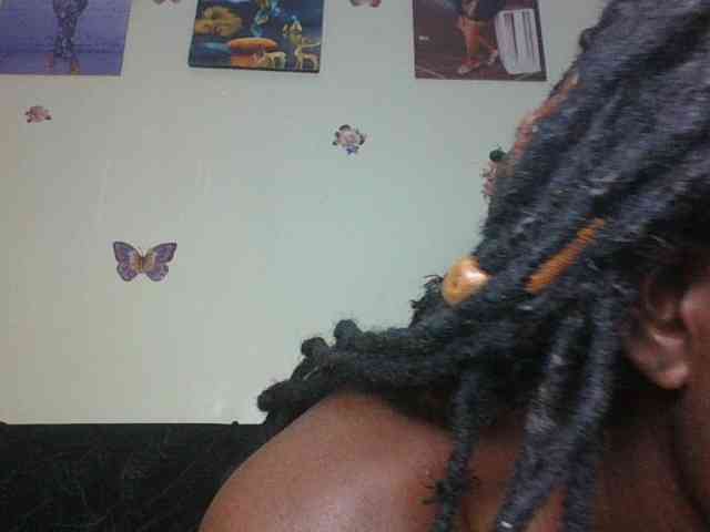 Slutybitch1 Live Webcam on BongaCams