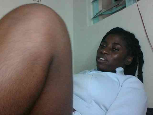 Slutybitch1 Live Webcam on BongaCams