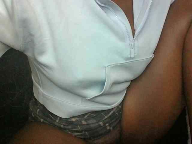 Slutybitch1 Live Webcam on BongaCams