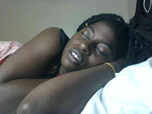 Slutybitch1 Live Webcam on BongaCams