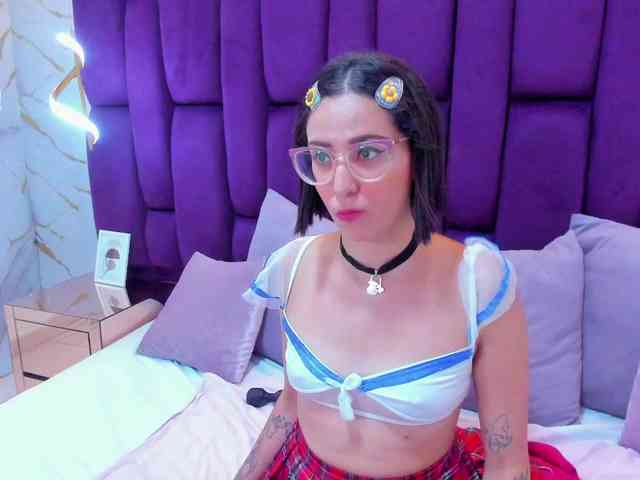 crystalstonee1 webcam