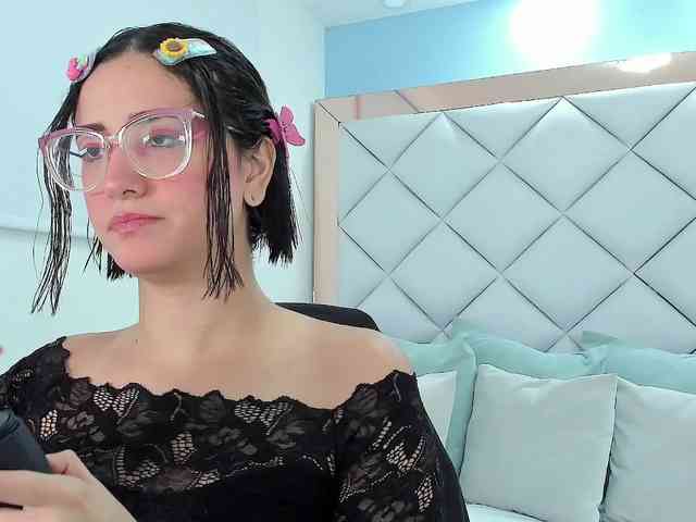 crystalstonee1 webcam