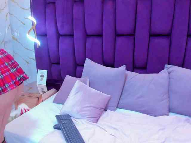 crystalstonee1 webcam