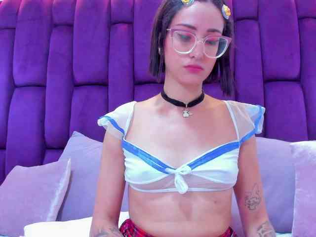 crystalstonee1 webcam