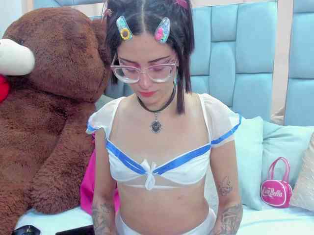 crystalstonee1 webcam