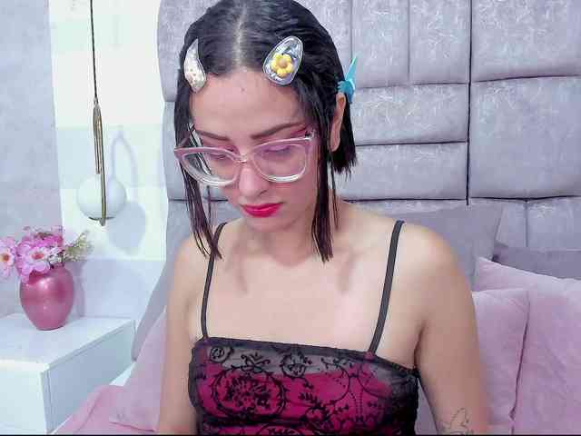 crystalstonee1 webcam