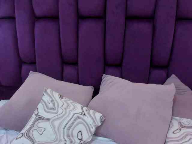 crystalstonee1 webcam