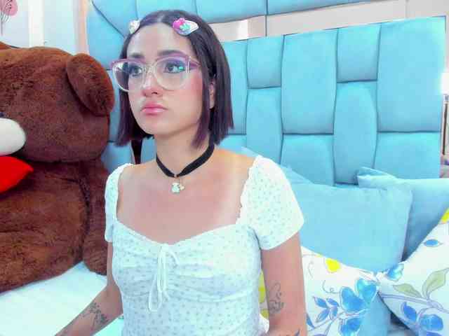 crystalstonee1 webcam