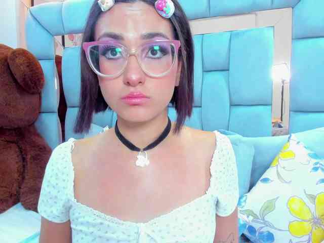 crystalstonee1 webcam