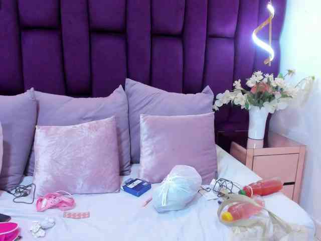 crystalstonee1 webcam