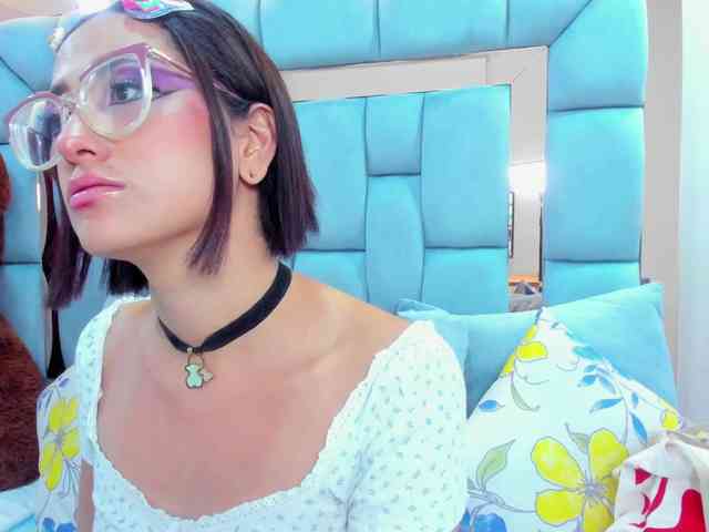 crystalstonee1 webcam