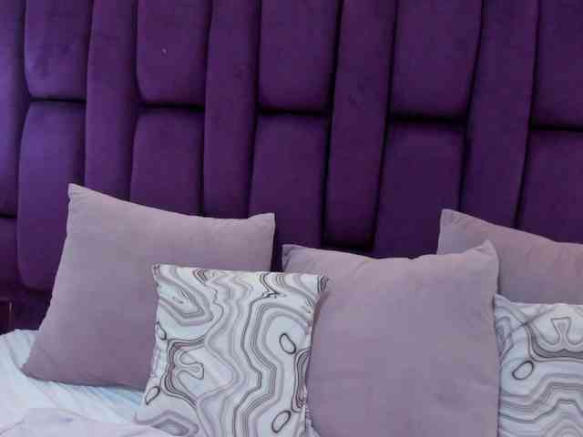 crystalstonee1 webcam