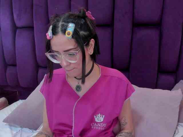 crystalstonee1 webcam