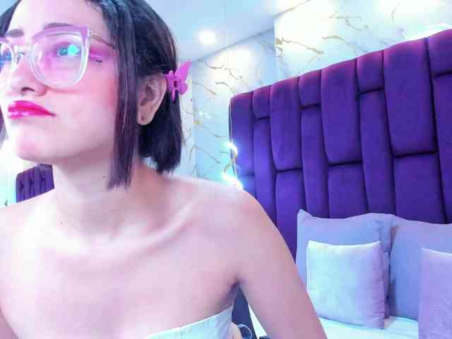 crystalstonee1 webcam