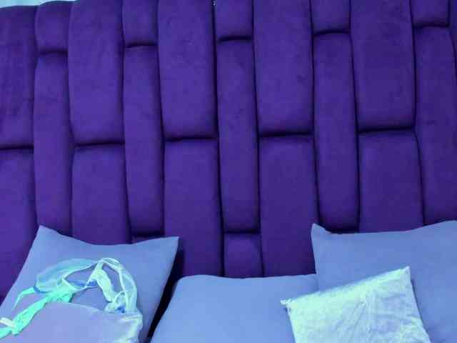 crystalstonee1 webcam