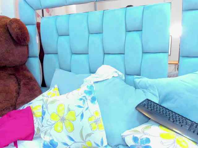 crystalstonee1 webcam