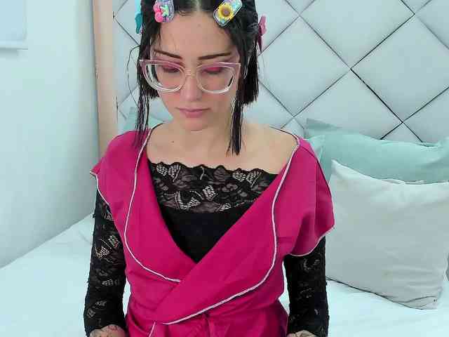 crystalstonee1 Live Webcam on BongaCams