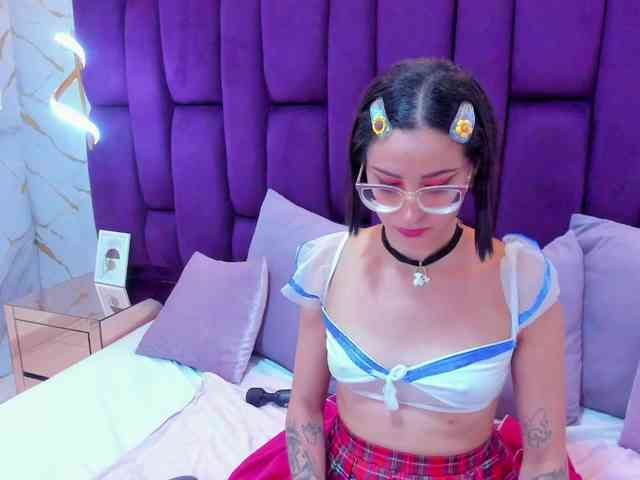 crystalstonee1 webcam