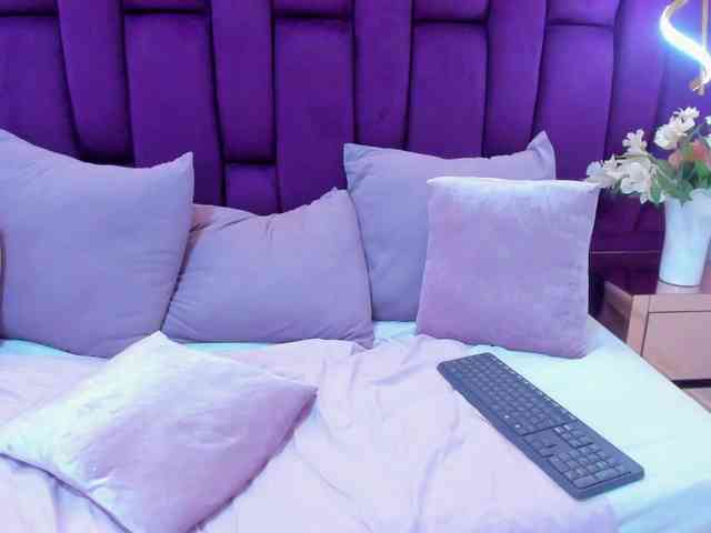 crystalstonee1 webcam