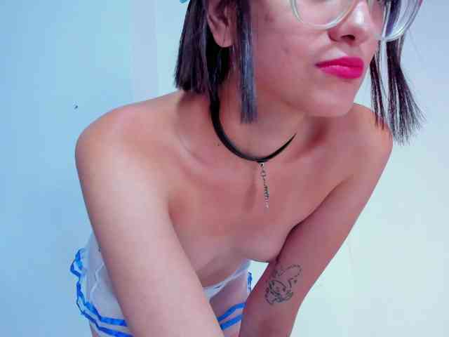 crystalstonee1 webcam