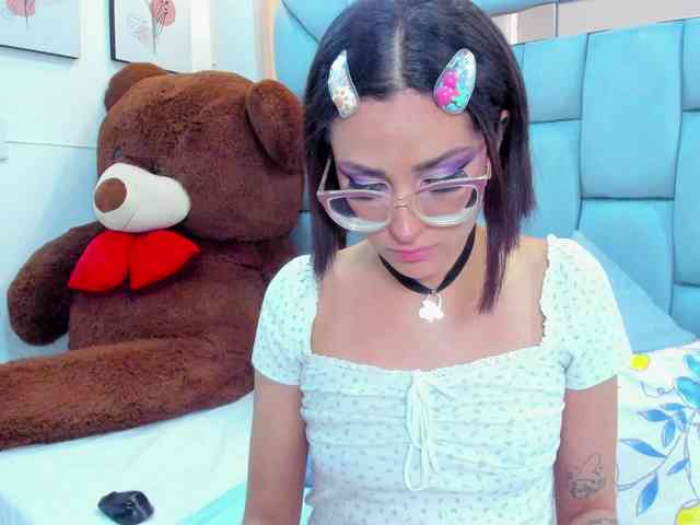 crystalstonee1 webcam