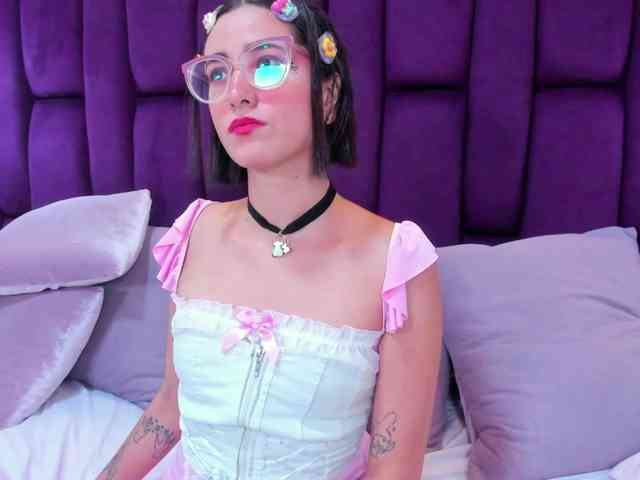 crystalstonee1 webcam