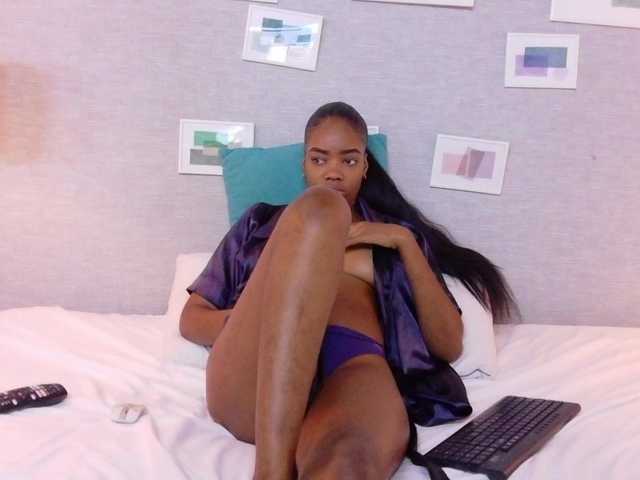 Nina-bae's BongaCams show and profile