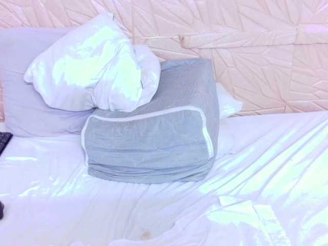 Nina-bae's BongaCams show and profile