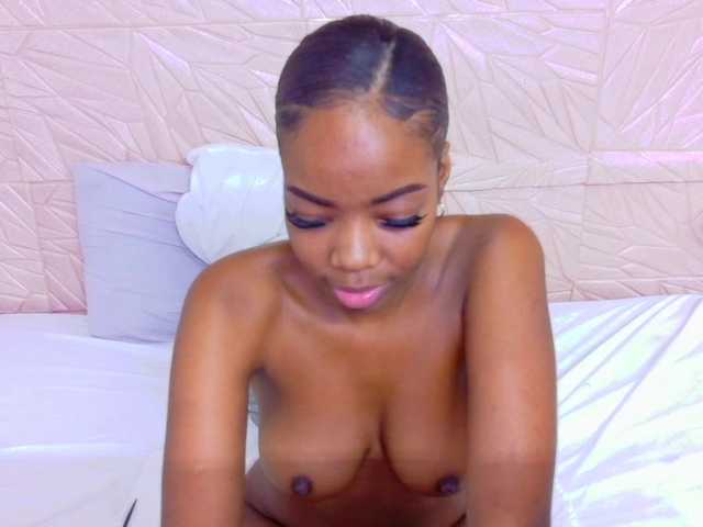 Nina-bae's BongaCams show and profile