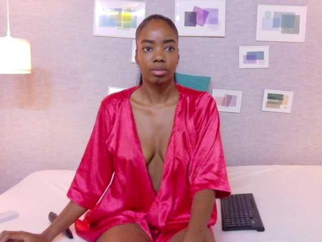 Nina-bae's BongaCams show and profile