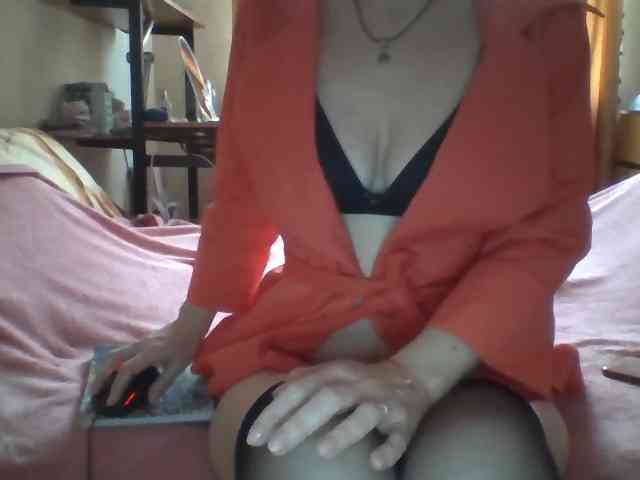 Dina7771 Live Webcam on BongaCams