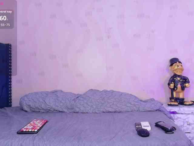 Curvyandthick webcam