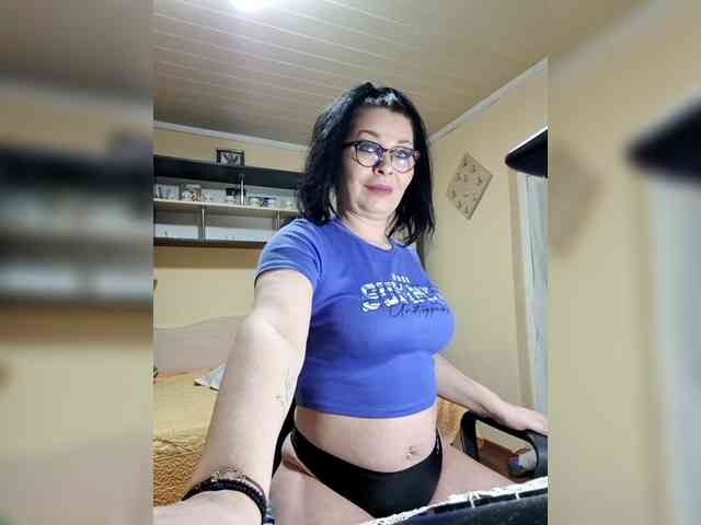 Alliahhot webcam