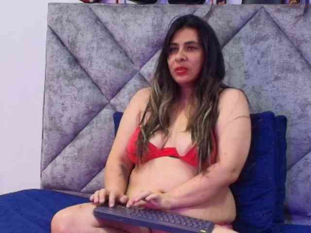 CamilaBaby webcam