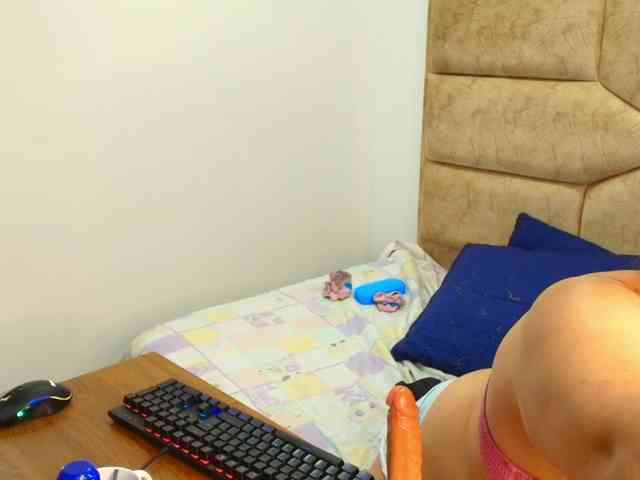 CamilaBaby webcam