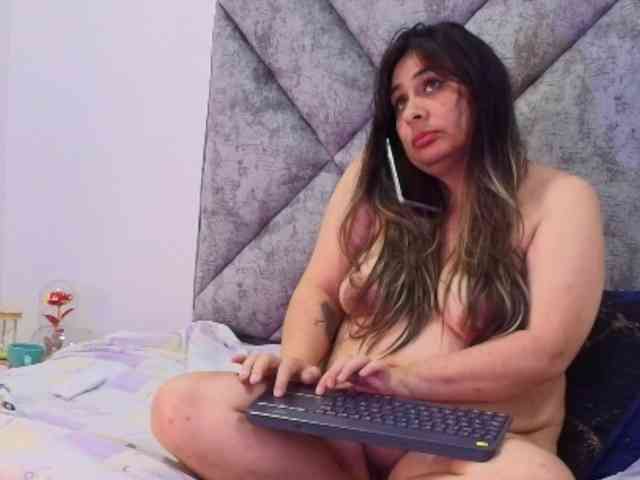 CamilaBaby webcam