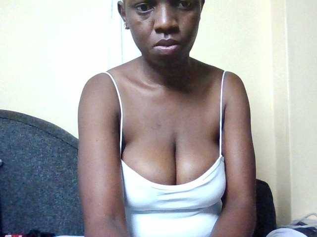 Hot-sexxy-babe webcam