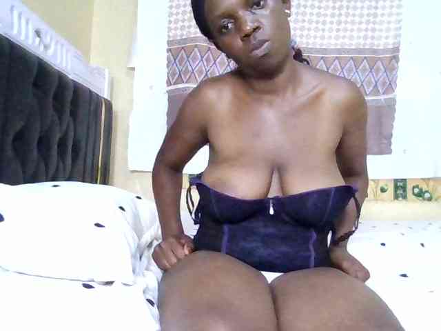 Hot-sexxy-babe webcam