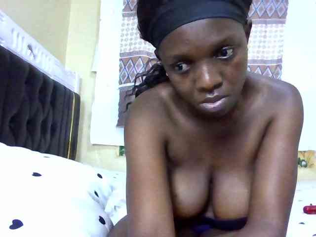 Hot-sexxy-babe Live Webcam on BongaCams