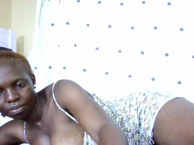 Hot-sexxy-babe webcam