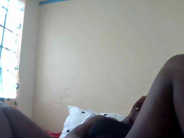 Hot-sexxy-babe webcam