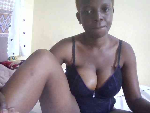 Hot-sexxy-babe webcam