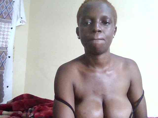 Hot-sexxy-babe webcam