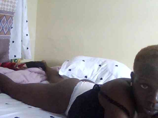 Hot-sexxy-babe webcam